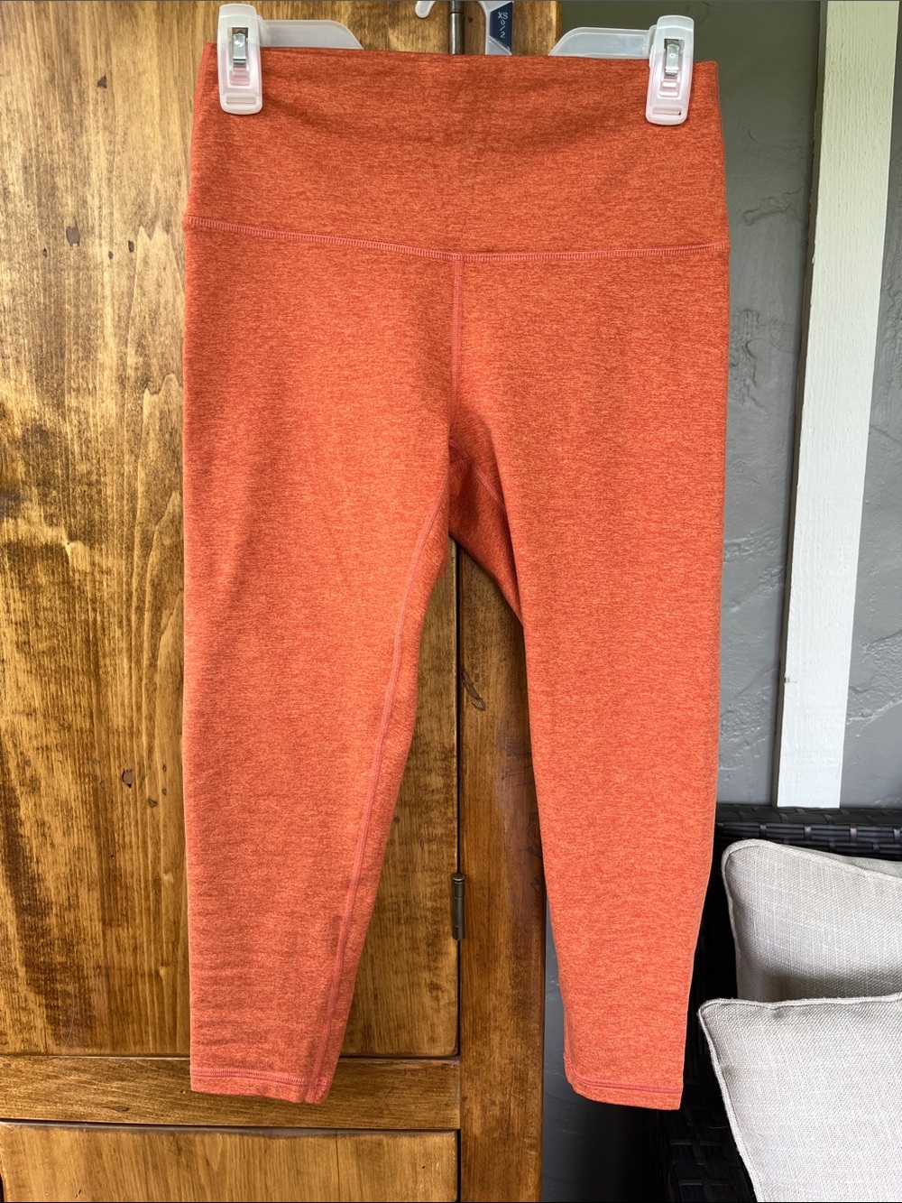 FLEO large Active Capri Leggings in Heathered Orange